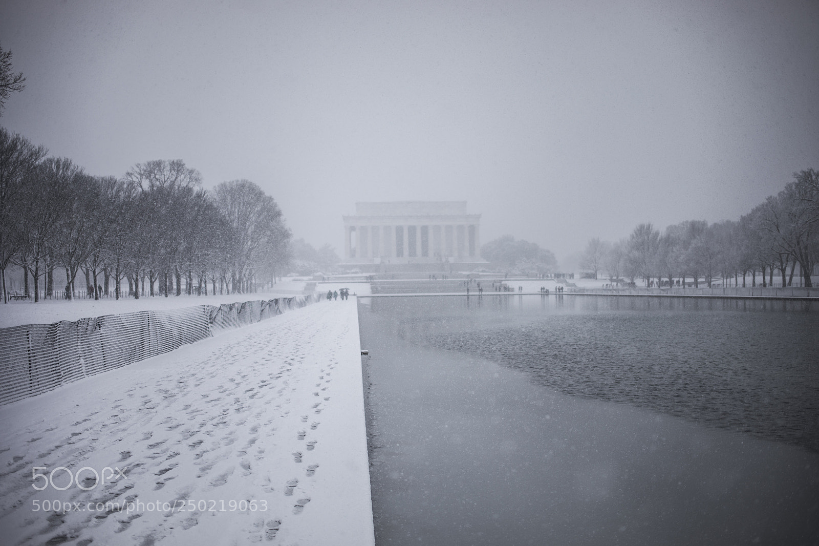 Canon EOS 5D Mark IV sample photo. Snow day in dc photography