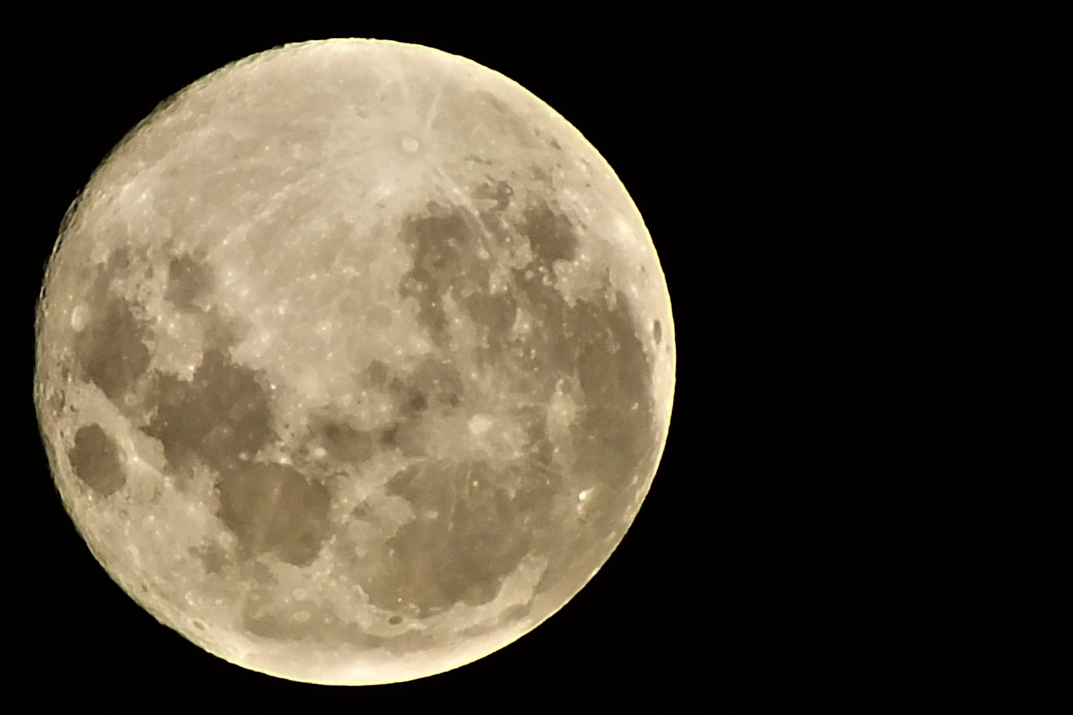 Fujifilm FinePix HS30EXR sample photo. () photography