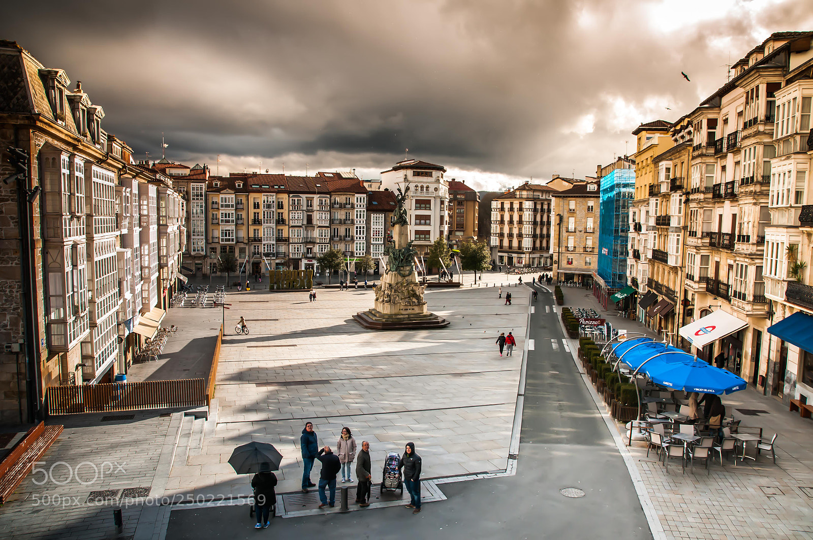 Nikon D300S sample photo. Plaza de la virgen photography