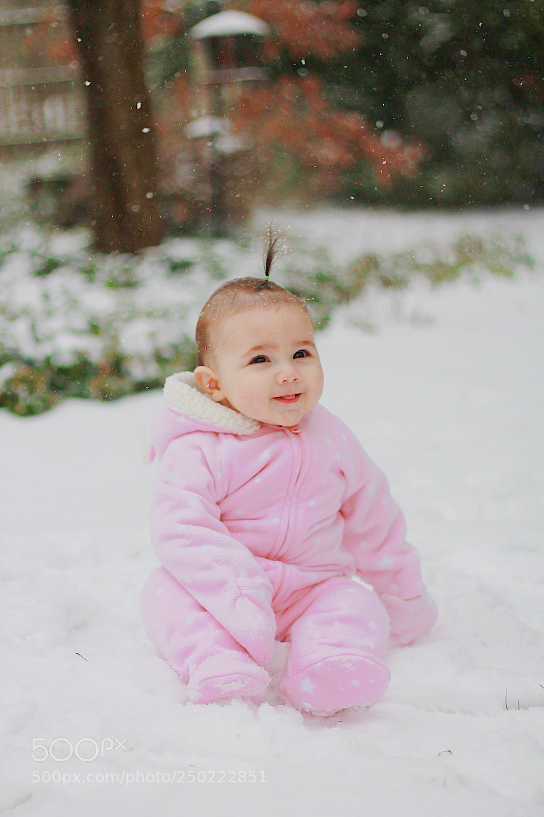 Canon EOS 1100D (EOS Rebel T3 / EOS Kiss X50) sample photo. First snow experience photography