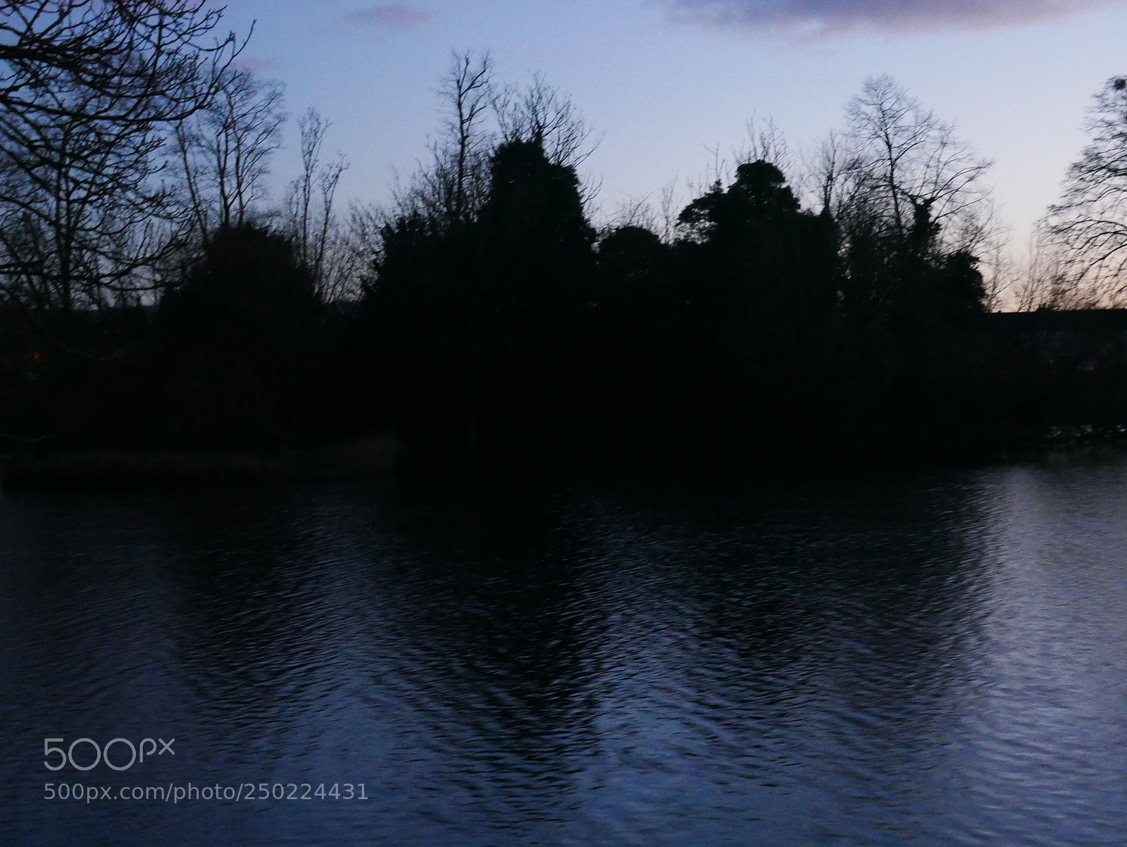 Panasonic Lumix DMC-GX85 (Lumix DMC-GX80 / Lumix DMC-GX7 Mark II) sample photo. Pittville park in cheltenham photography
