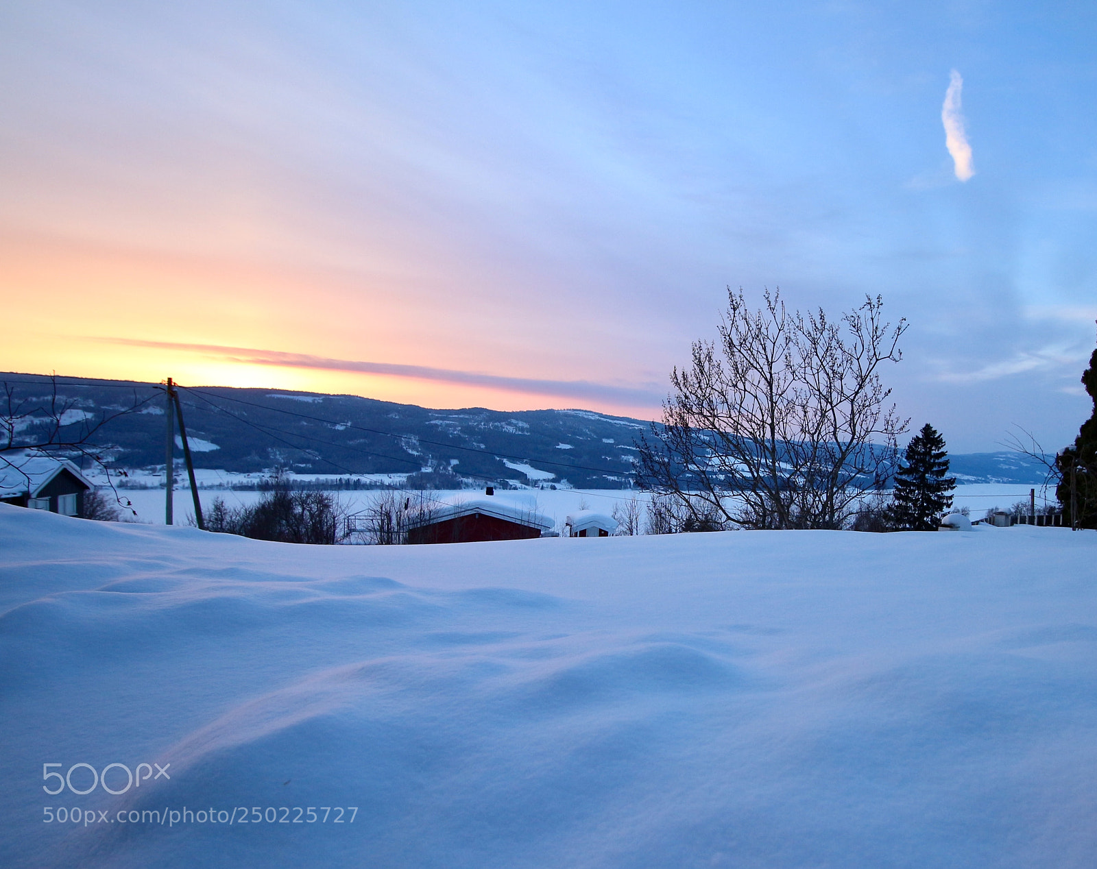 Canon EOS 700D (EOS Rebel T5i / EOS Kiss X7i) sample photo. Sunset in march photography