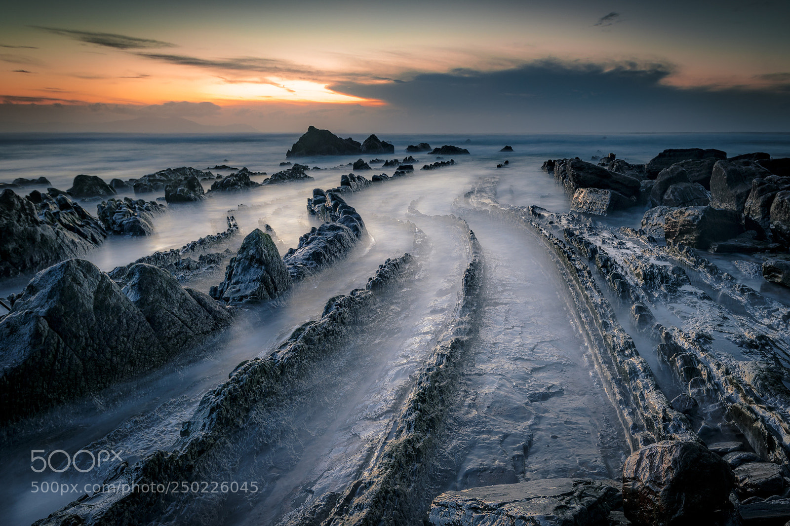 Canon EOS 5D Mark IV sample photo. Barrika beach at sunset photography