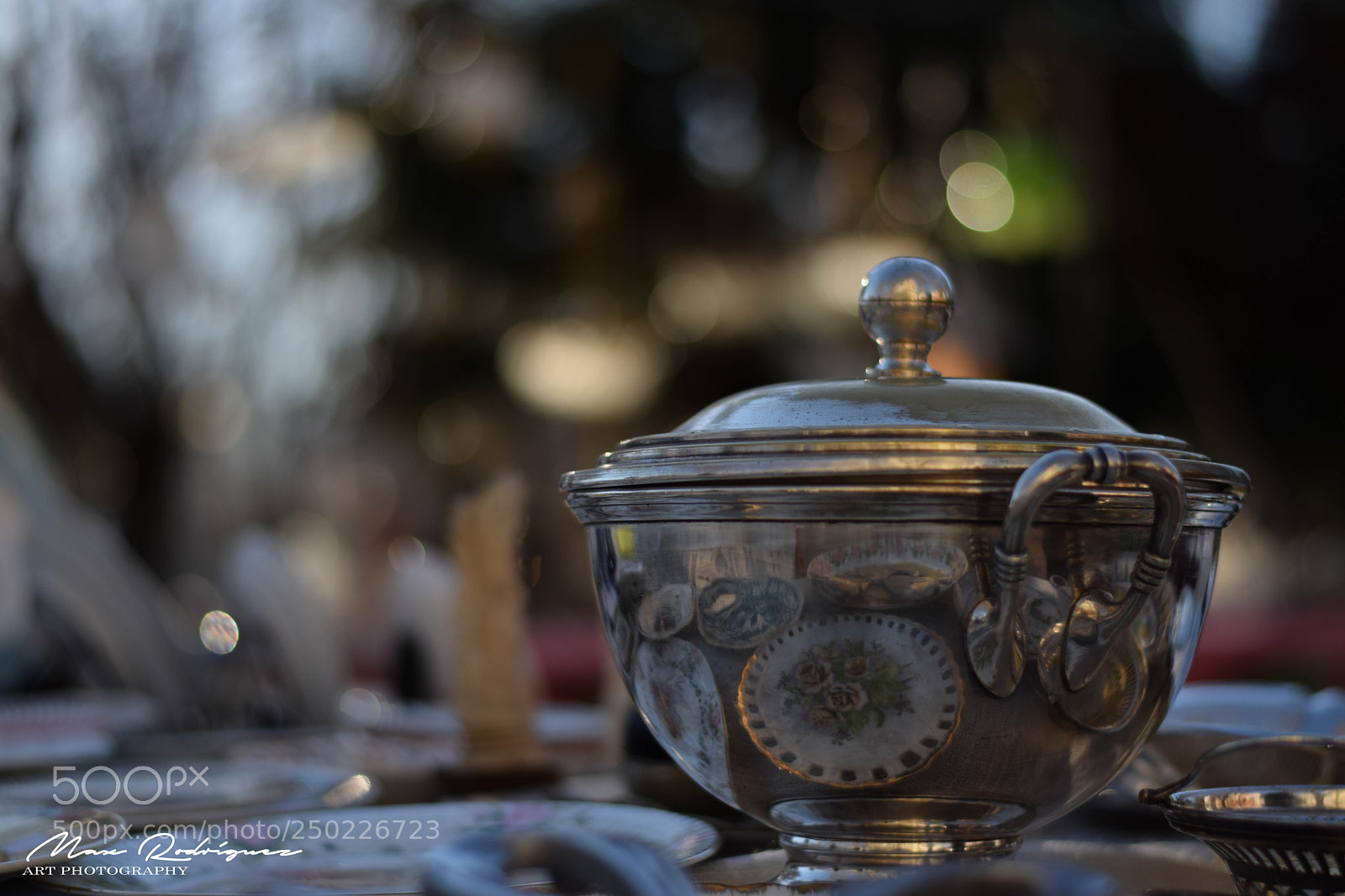Nikon D3300 sample photo. Golden cup photography