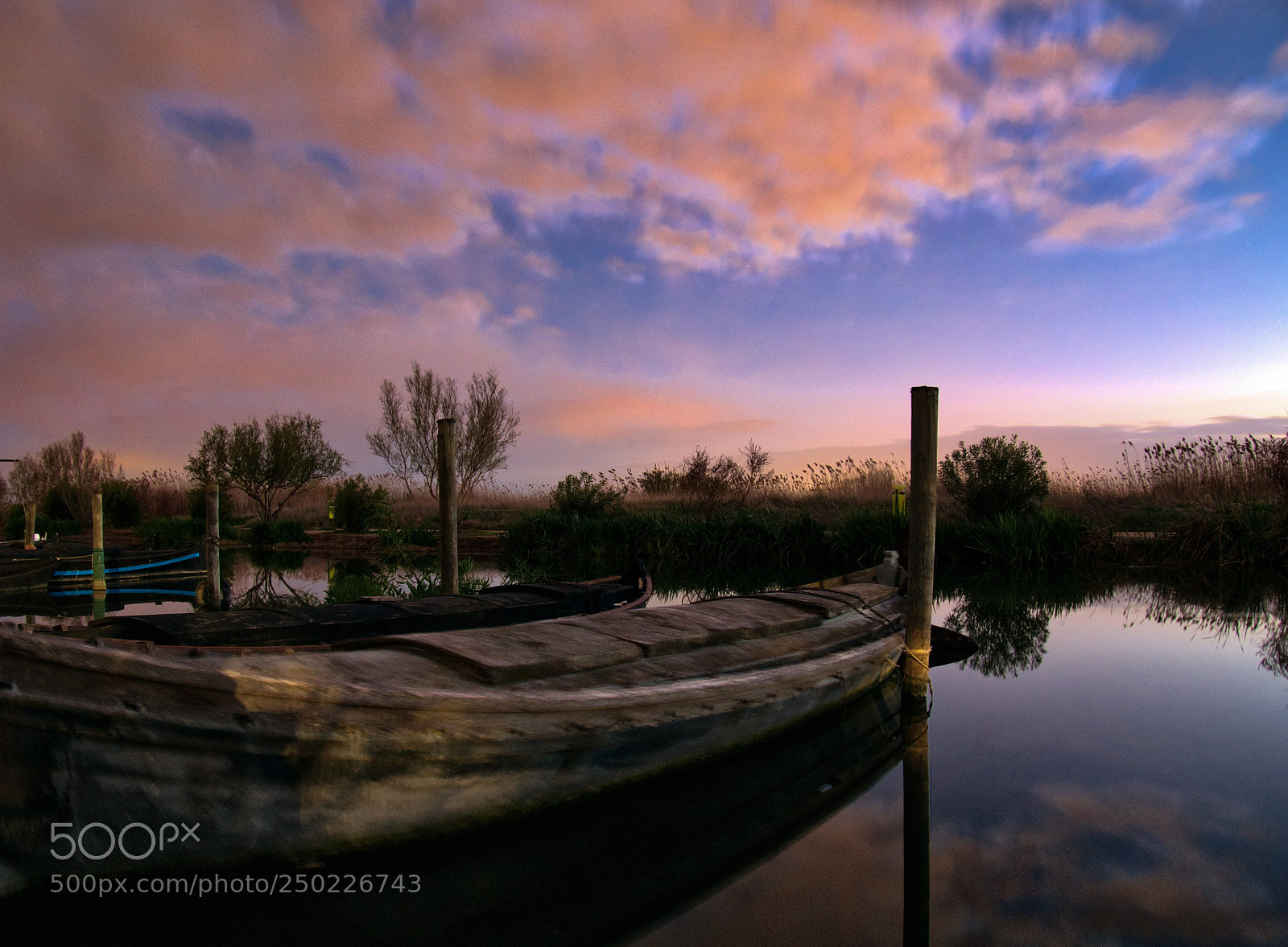 Panasonic Lumix DMC-GX85 (Lumix DMC-GX80 / Lumix DMC-GX7 Mark II) sample photo. The boats at sunset photography