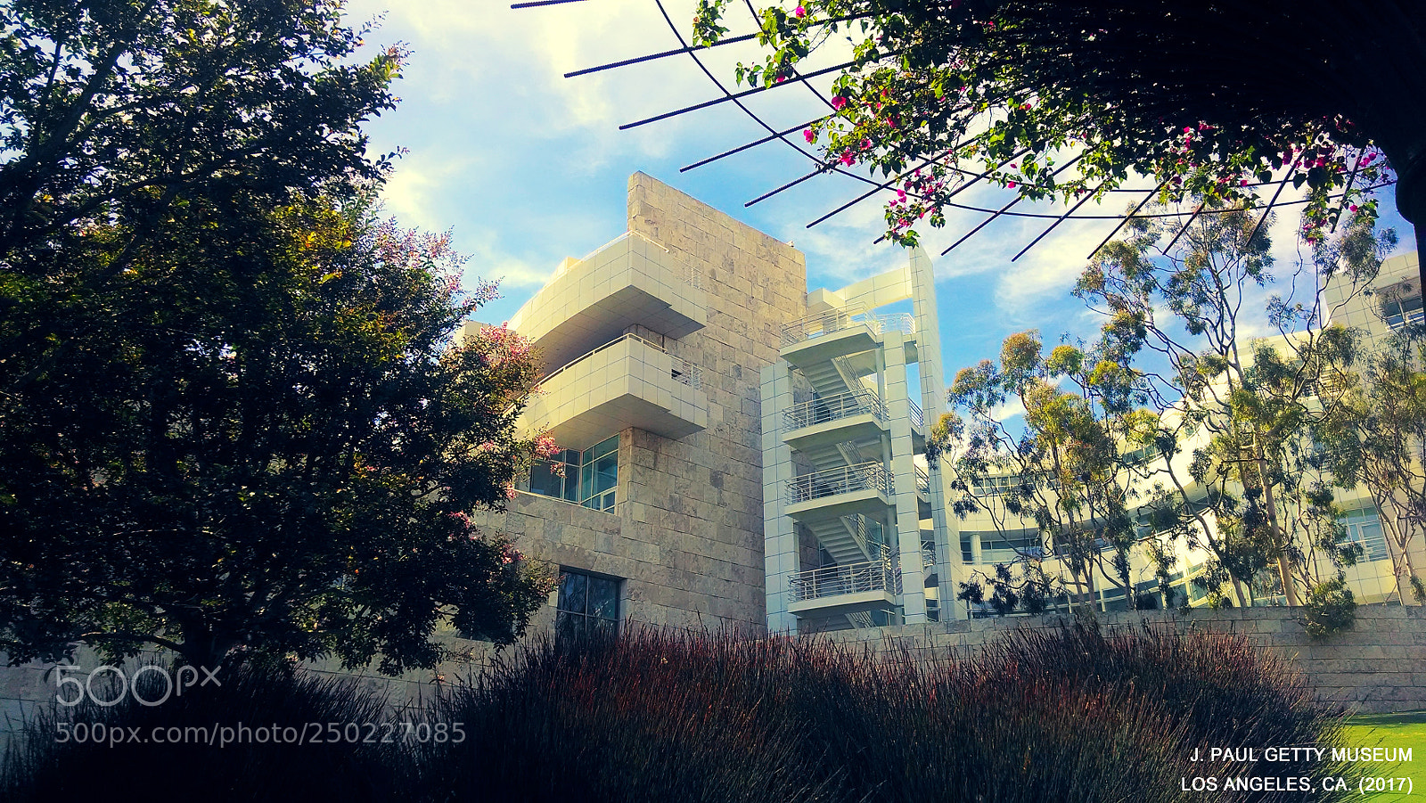 Motorola Moto X (1st Gen) sample photo. The getty center photography