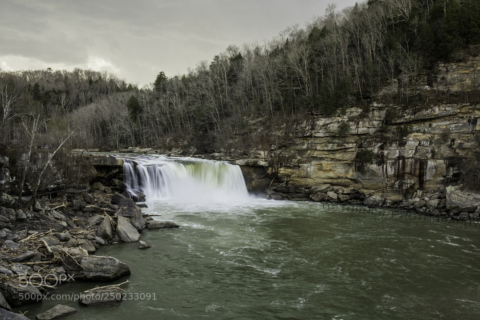 Canon EOS 5D Mark IV sample photo. Winter falls photography