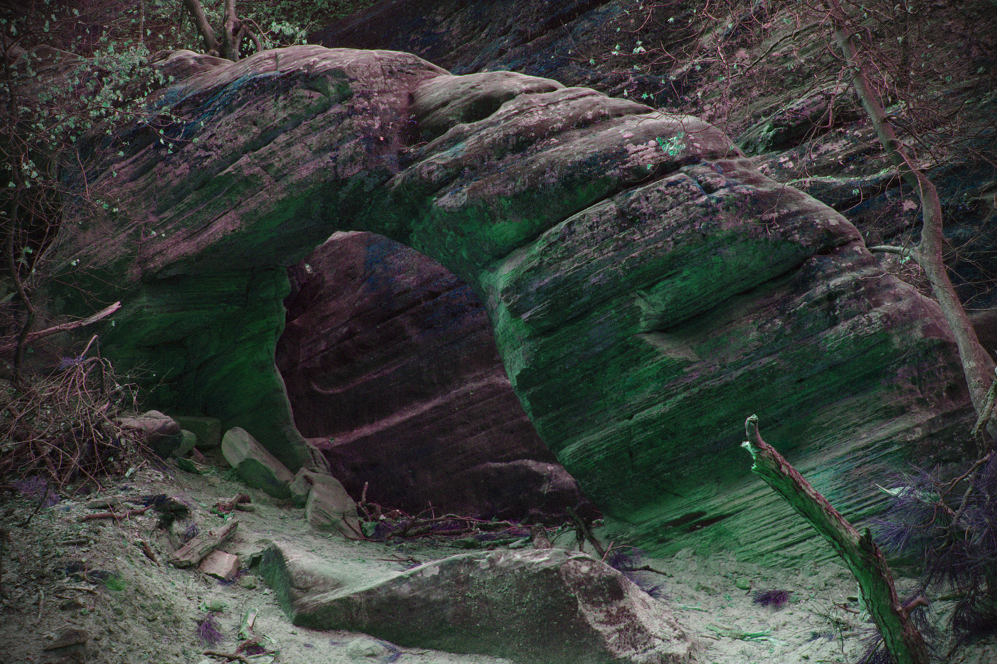 Canon EOS 550D (EOS Rebel T2i / EOS Kiss X4) sample photo. Hidden arches photography