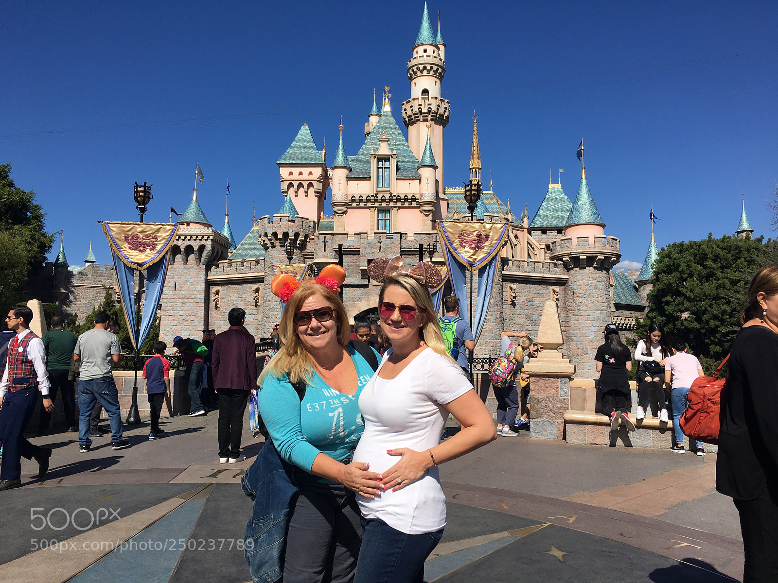 Apple iPhone 6s sample photo. Happiest place on earth? photography