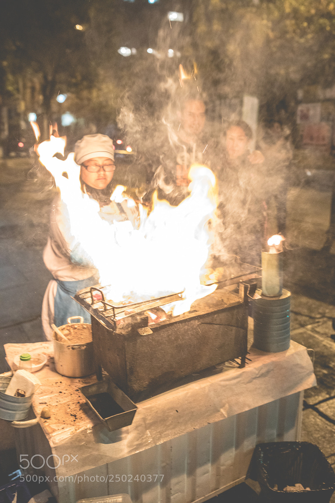 Canon EOS 5D Mark IV sample photo. A sudden burst of photography