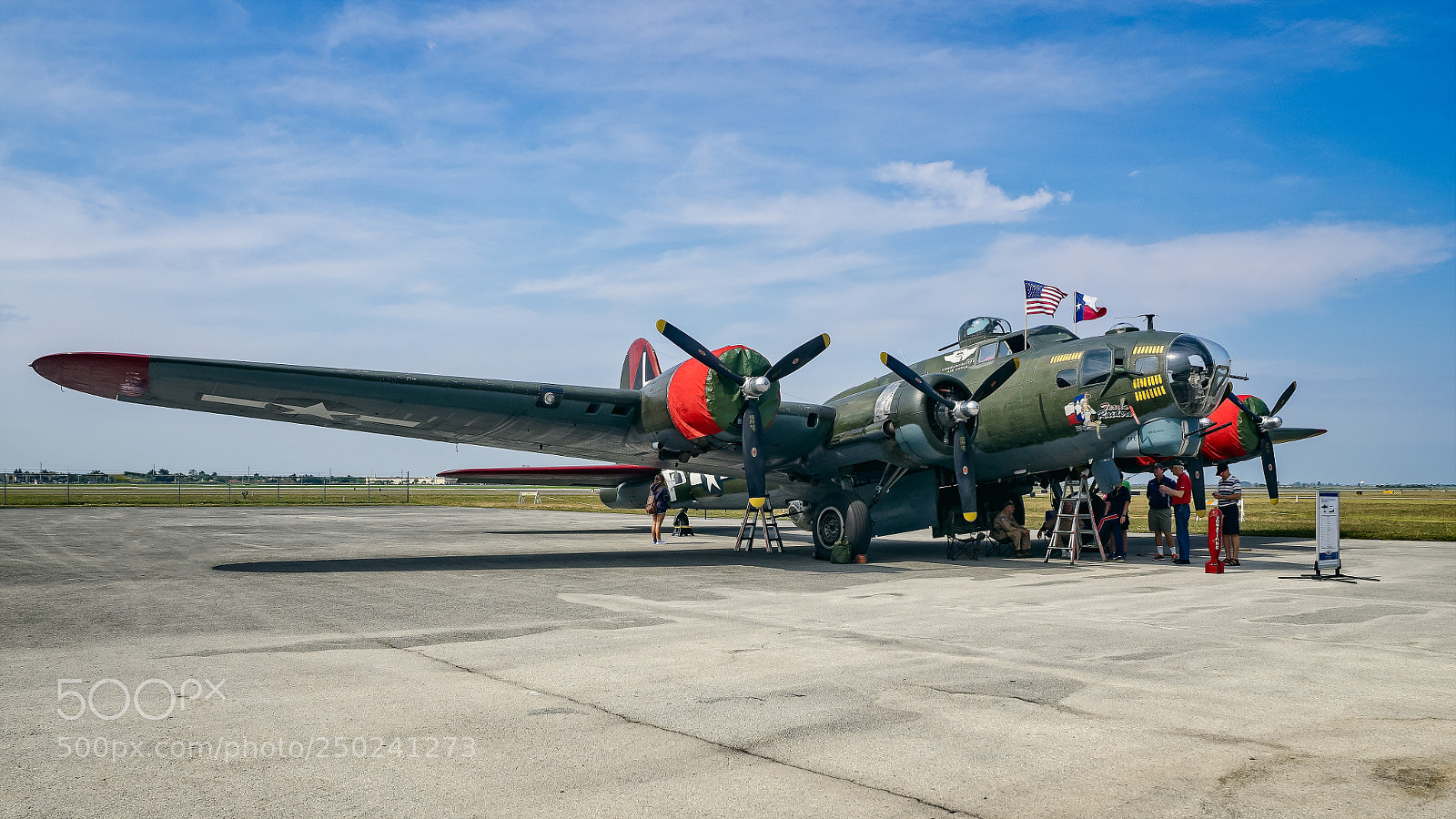 Olympus OM-D E-M1 sample photo. Texas raiders wwii b-17g photography