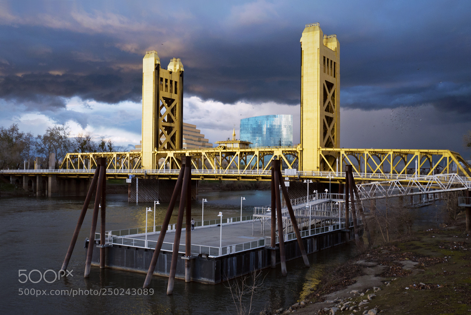 Panasonic Lumix DMC-G5 sample photo. Lumix 558 bridge weather photography