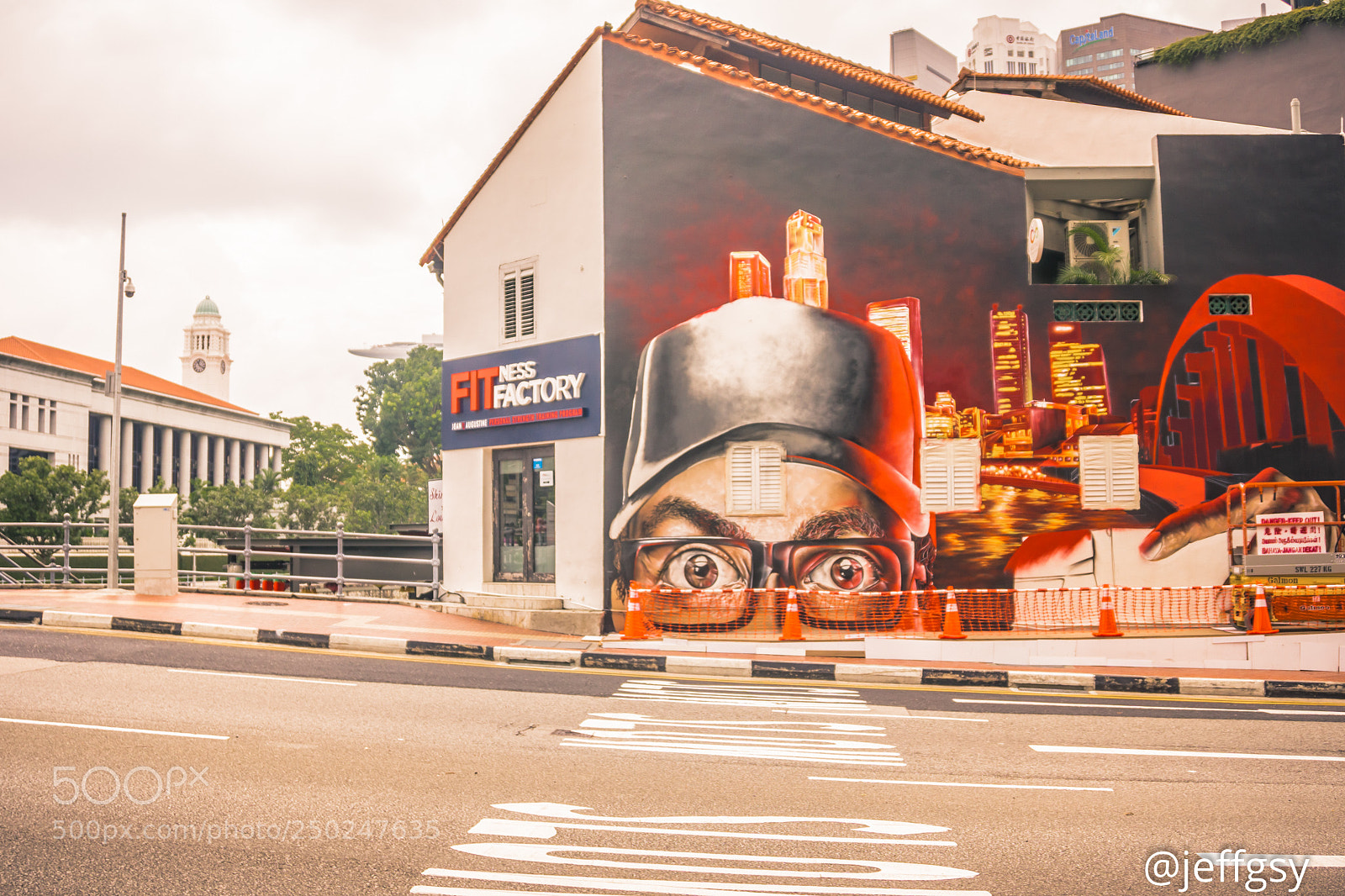 Sony a6000 sample photo. Color it red photography