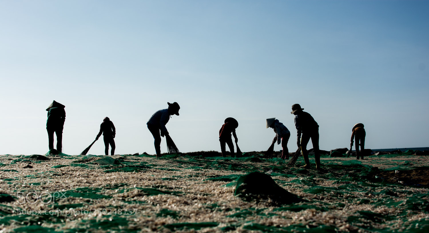 Nikon D5200 sample photo. Workers in silhouette photography