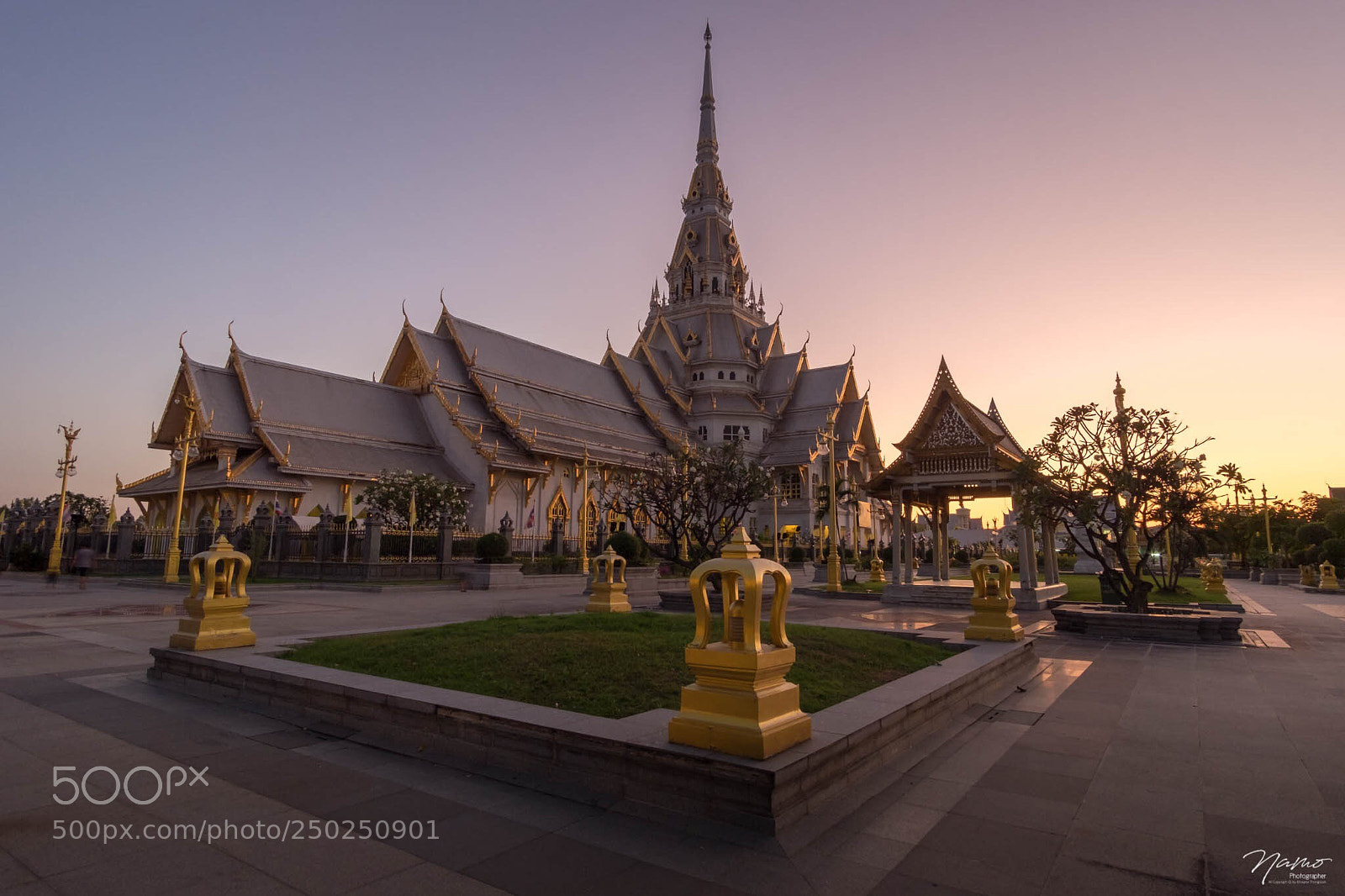 Fujifilm X-T10 sample photo. Thai temple photography
