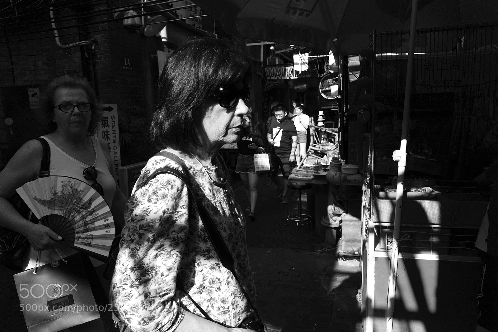 Leica M9 sample photo. Street scene photography