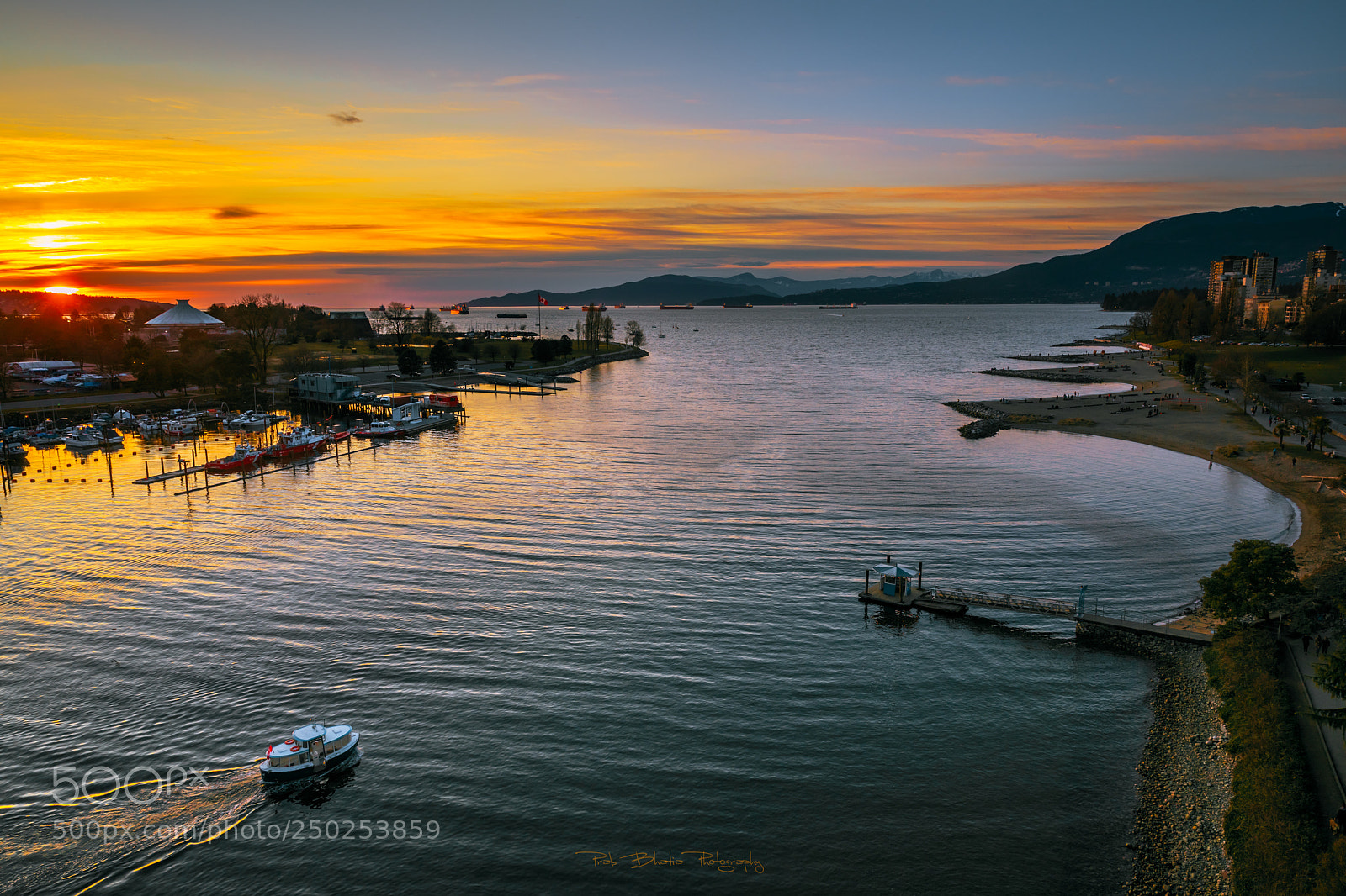 Canon EOS 5D Mark IV sample photo. Burrard sunset photography