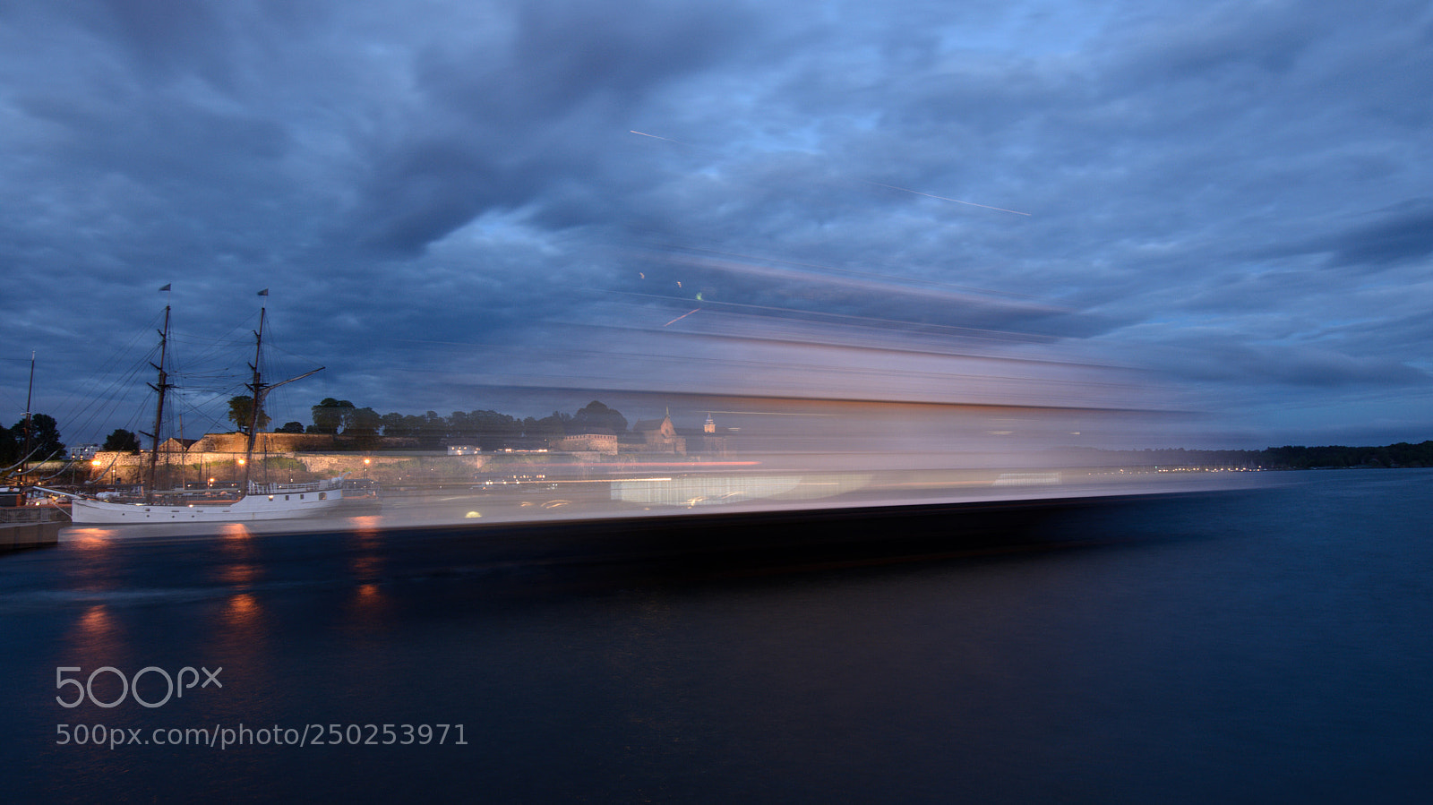 Nikon D5200 sample photo. Oslo move photography
