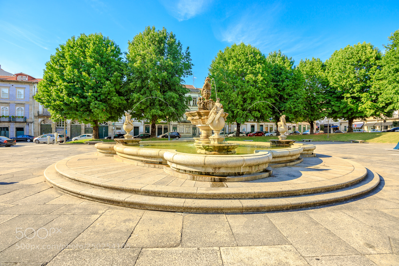 Canon EOS 5D Mark IV sample photo. Fountain in town hall photography
