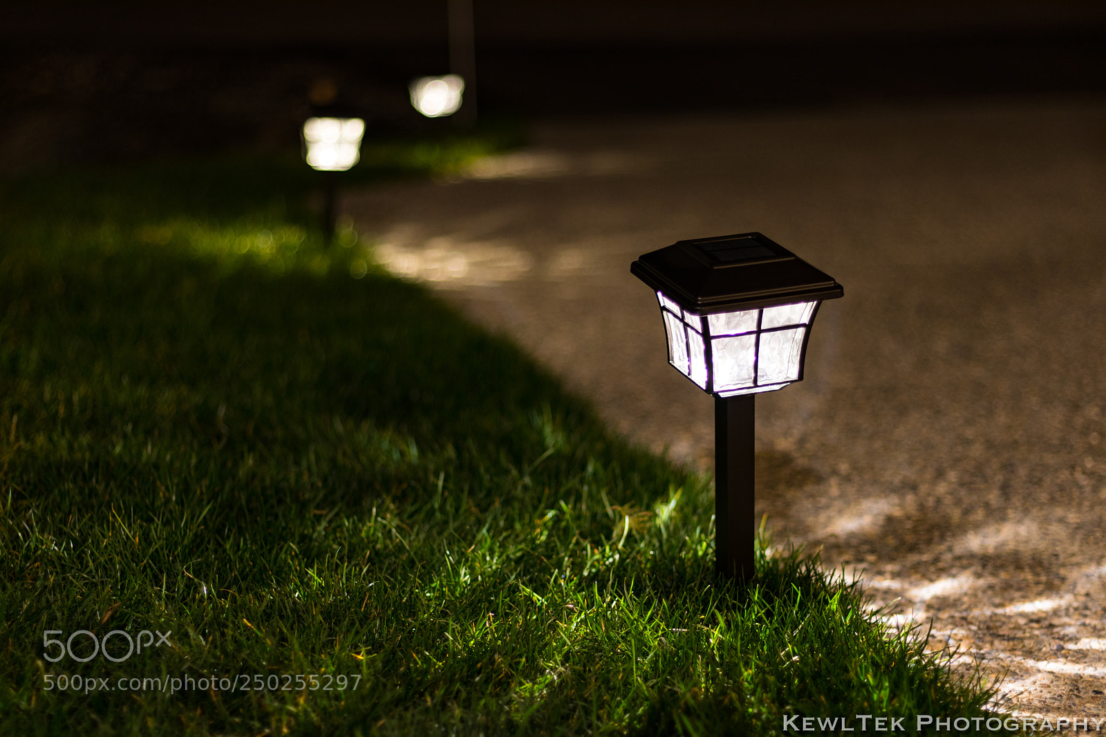 Canon EOS 80D sample photo. Outdoor night lights photography