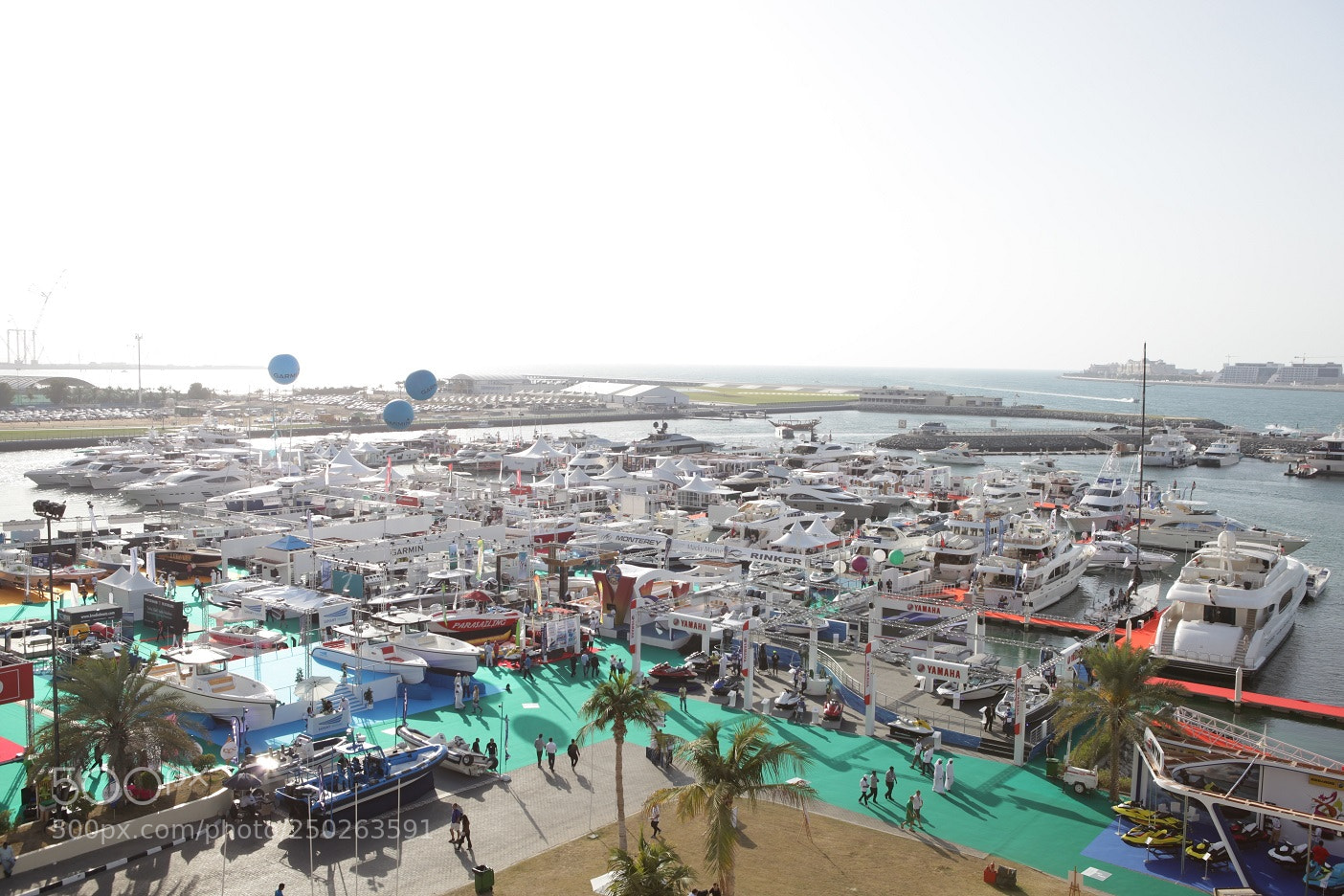Canon EOS 5D Mark II sample photo. Dubai city company photography