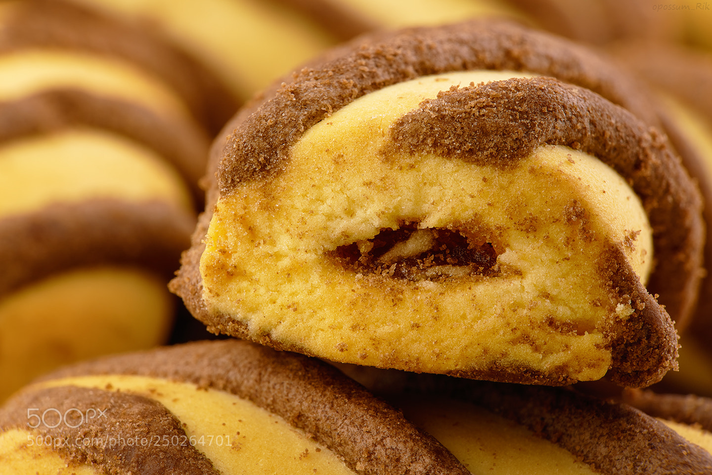 Panasonic Lumix DMC-FZ1000 sample photo. Cookies photography