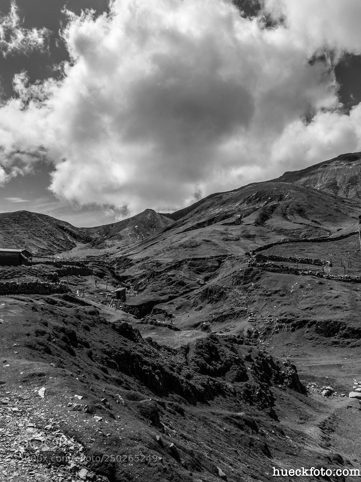 Nikon Coolpix B700 sample photo. Palccoyo rainbow mtn photography