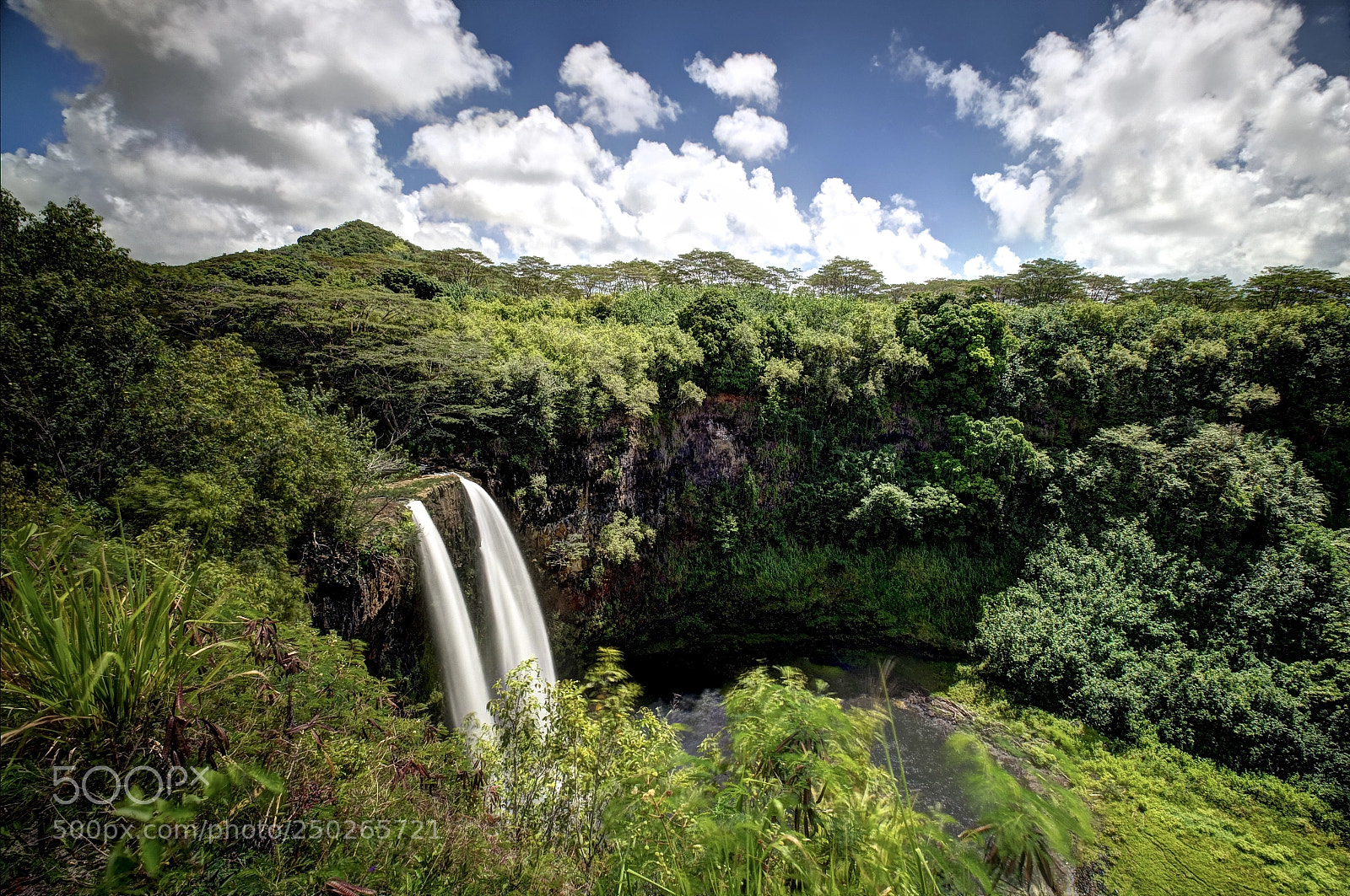 Sony SLT-A35 sample photo. Wailua falls photography