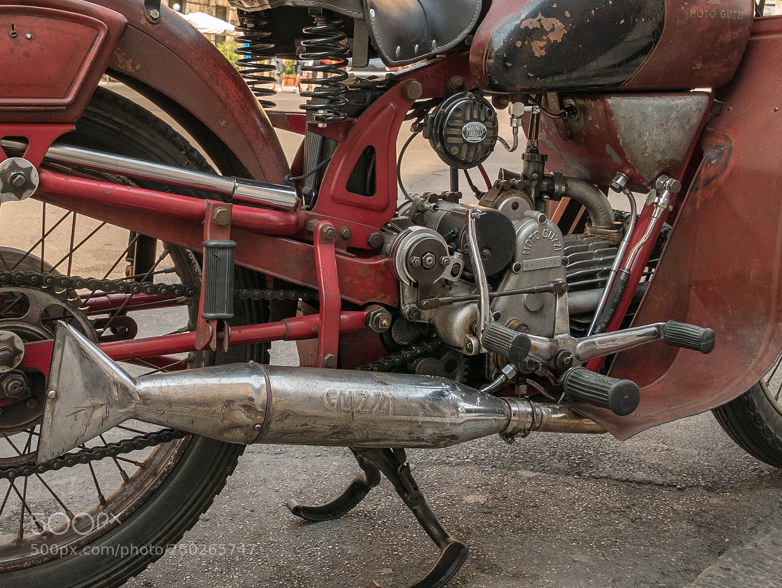 Leica D-Lux (Typ 109) sample photo. Moto guzzi photography