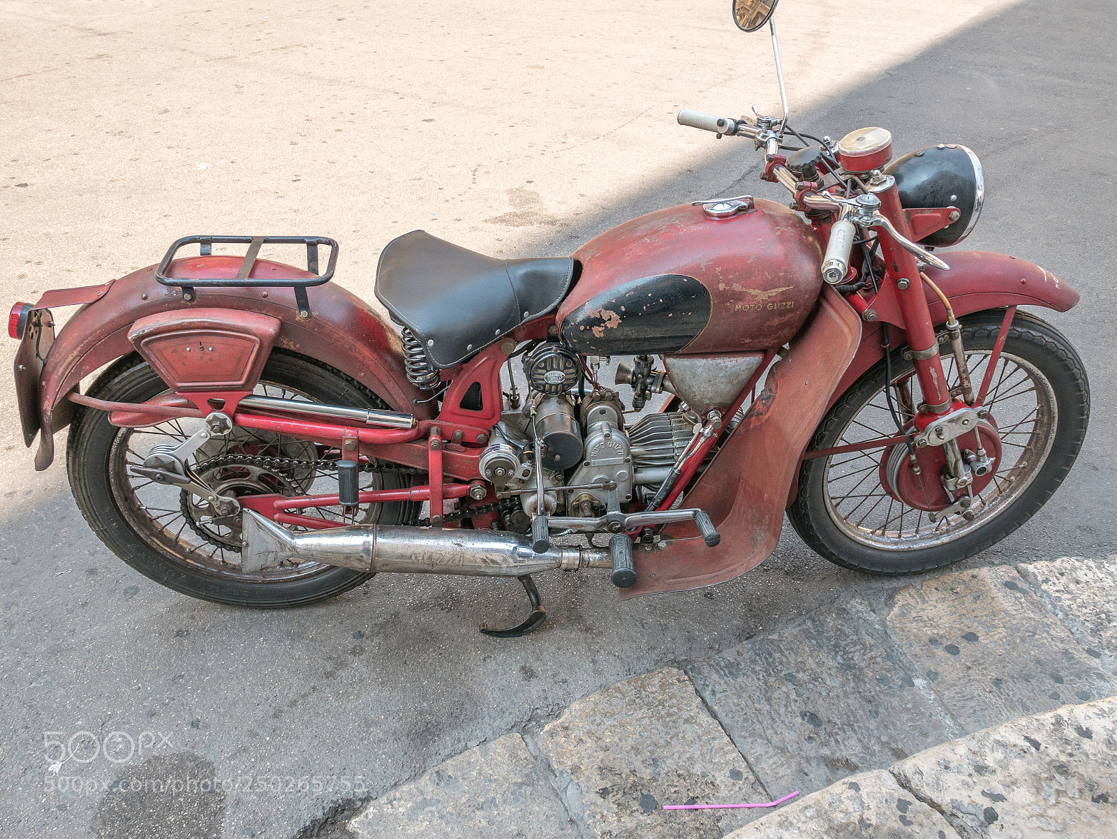 Leica D-Lux (Typ 109) sample photo. Moto guzzi photography