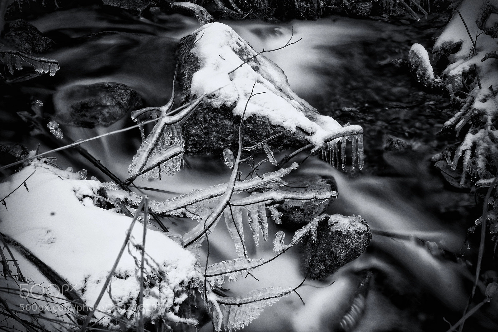Sony DT 16-50mm F2.8 SSM sample photo. Gefrorener bach photography
