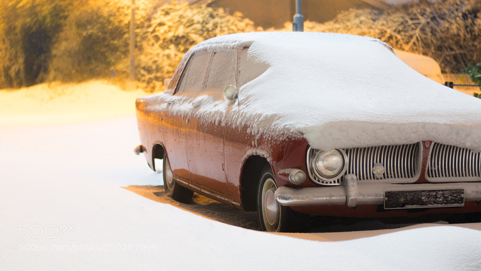 Nikon D5200 sample photo. Red car sandwich photography