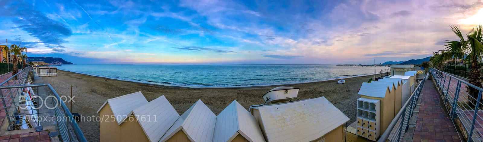 Apple iPhone 7 sample photo. Sunset on the beach photography