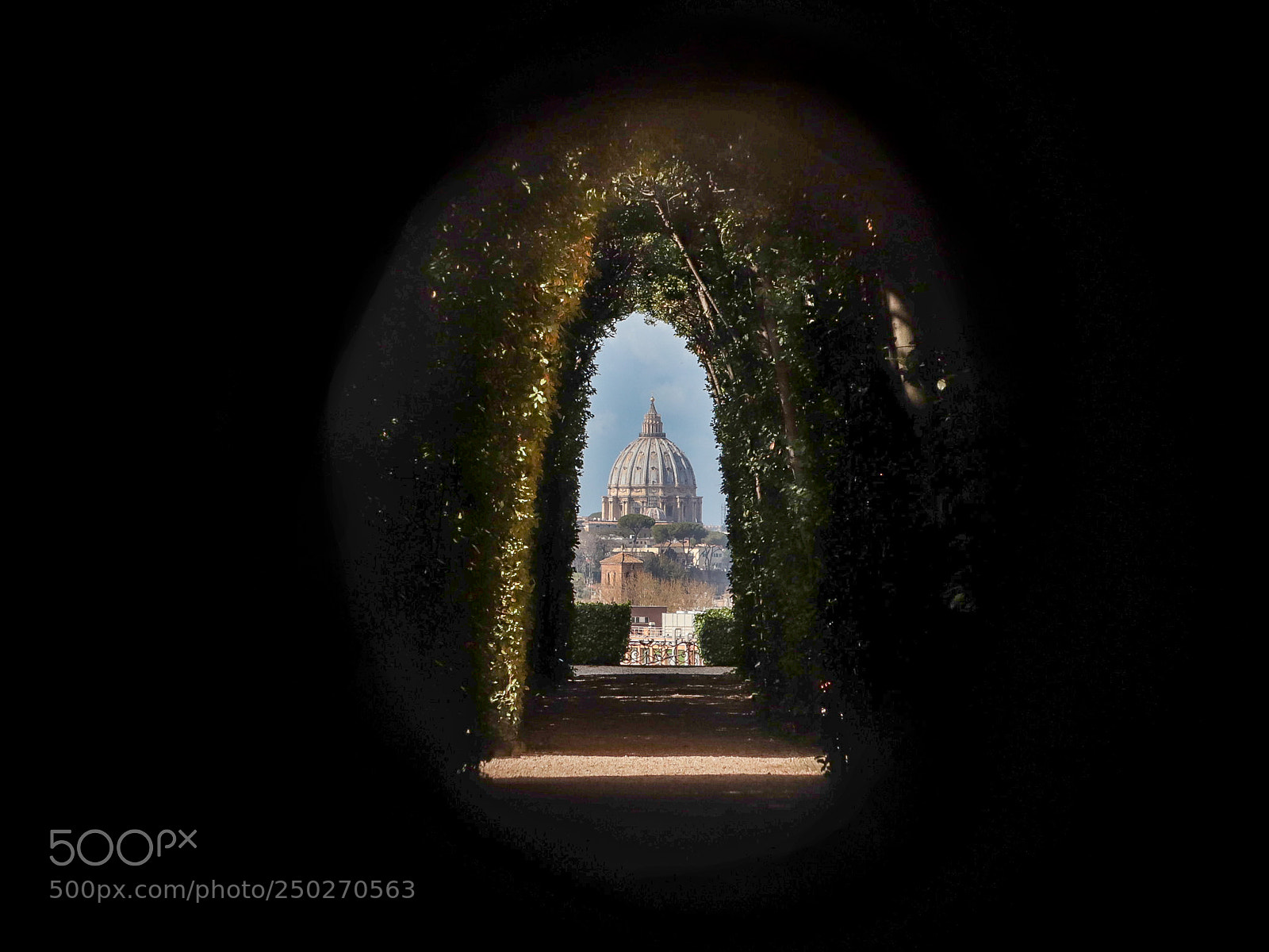 Canon EOS 77D (EOS 9000D / EOS 770D) sample photo. Buco della serratura di photography