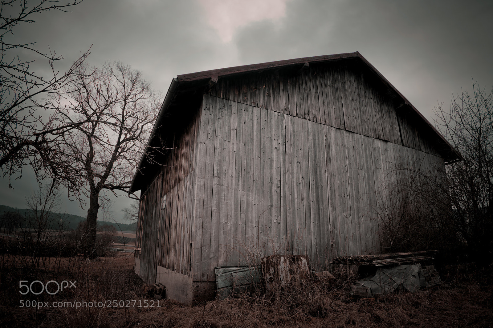 Sony a7 sample photo. Old barn in front photography
