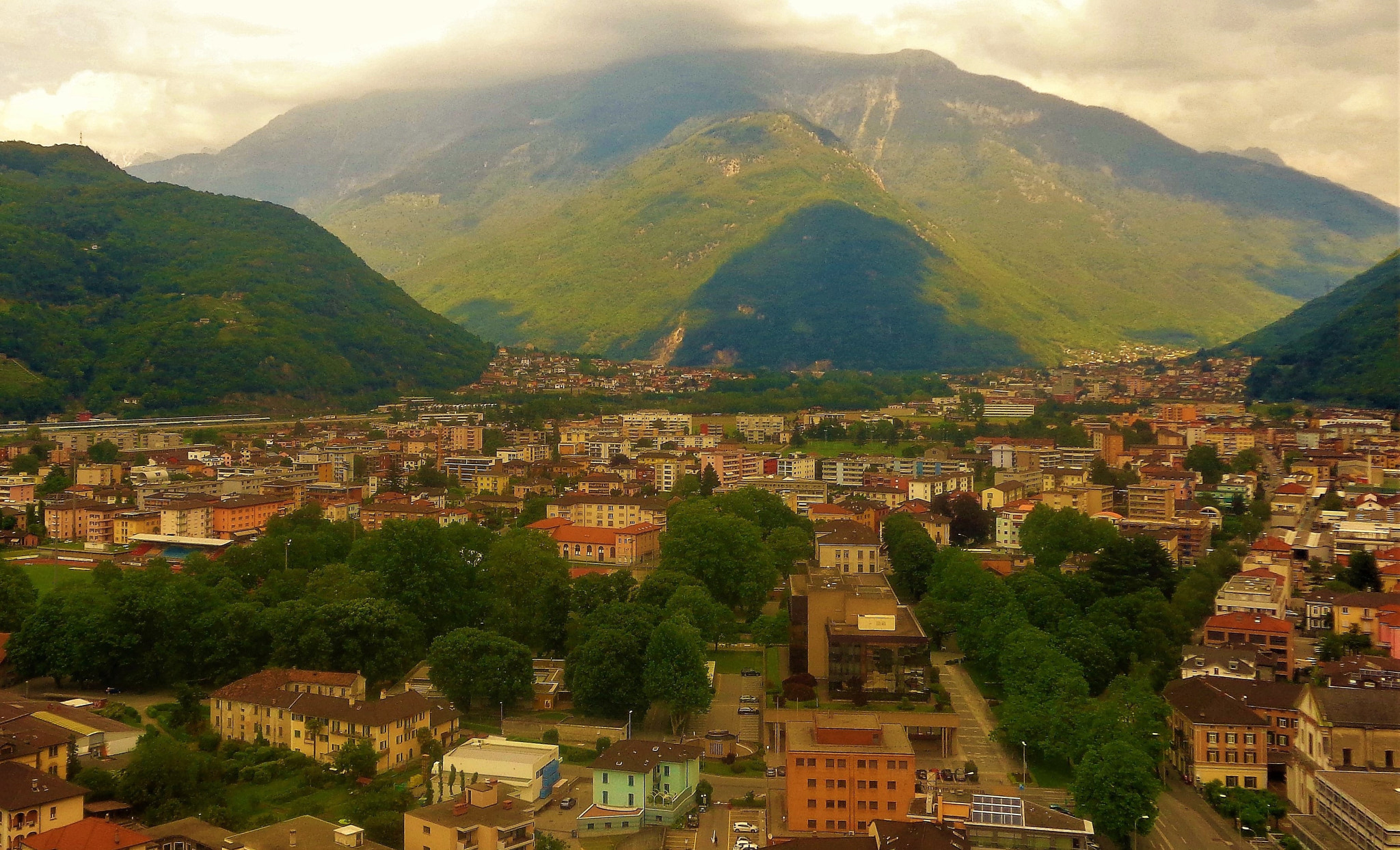 Sony Cyber-shot DSC-W830 sample photo. Springtime in bellinzona, switzerland photography