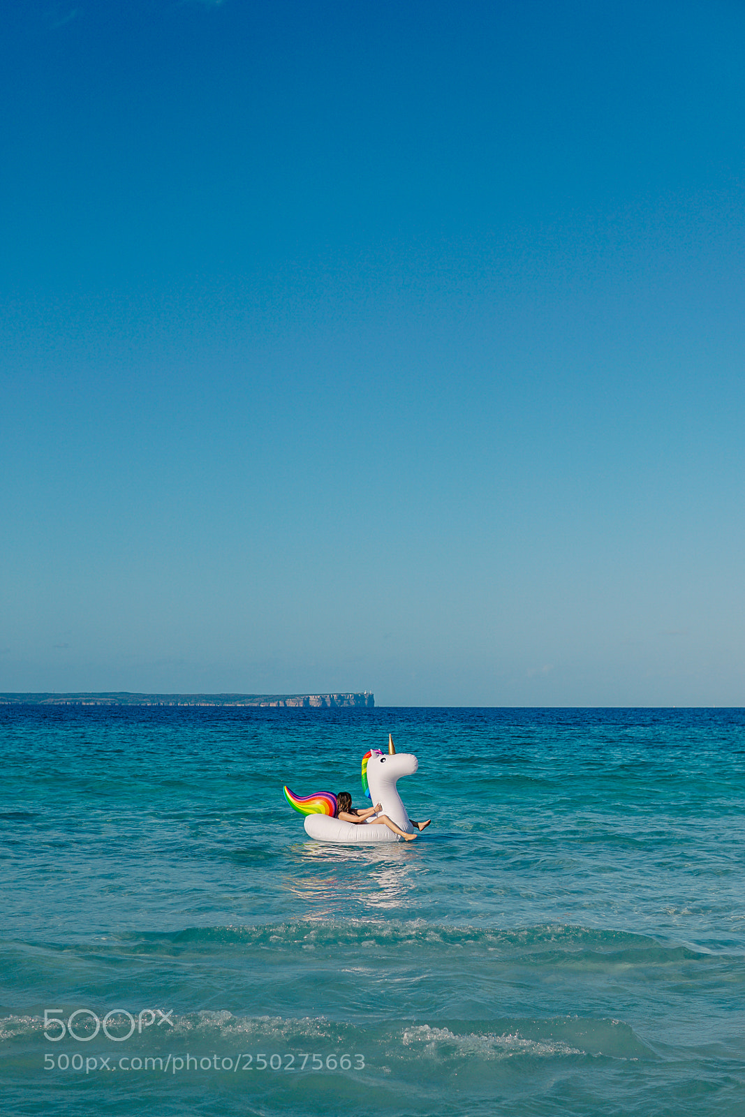 Sony a6000 sample photo. Hyams beach minimalist photography