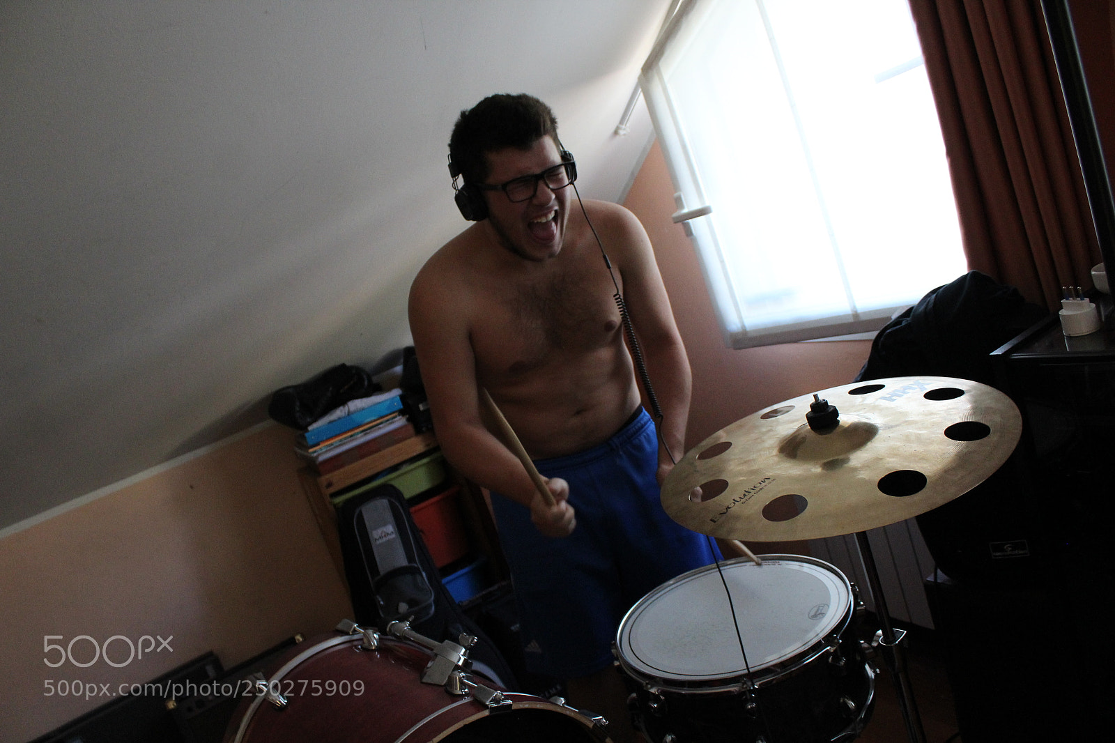 Canon EOS 1300D (EOS Rebel T6 / EOS Kiss X80) sample photo. Caf the drummer is photography