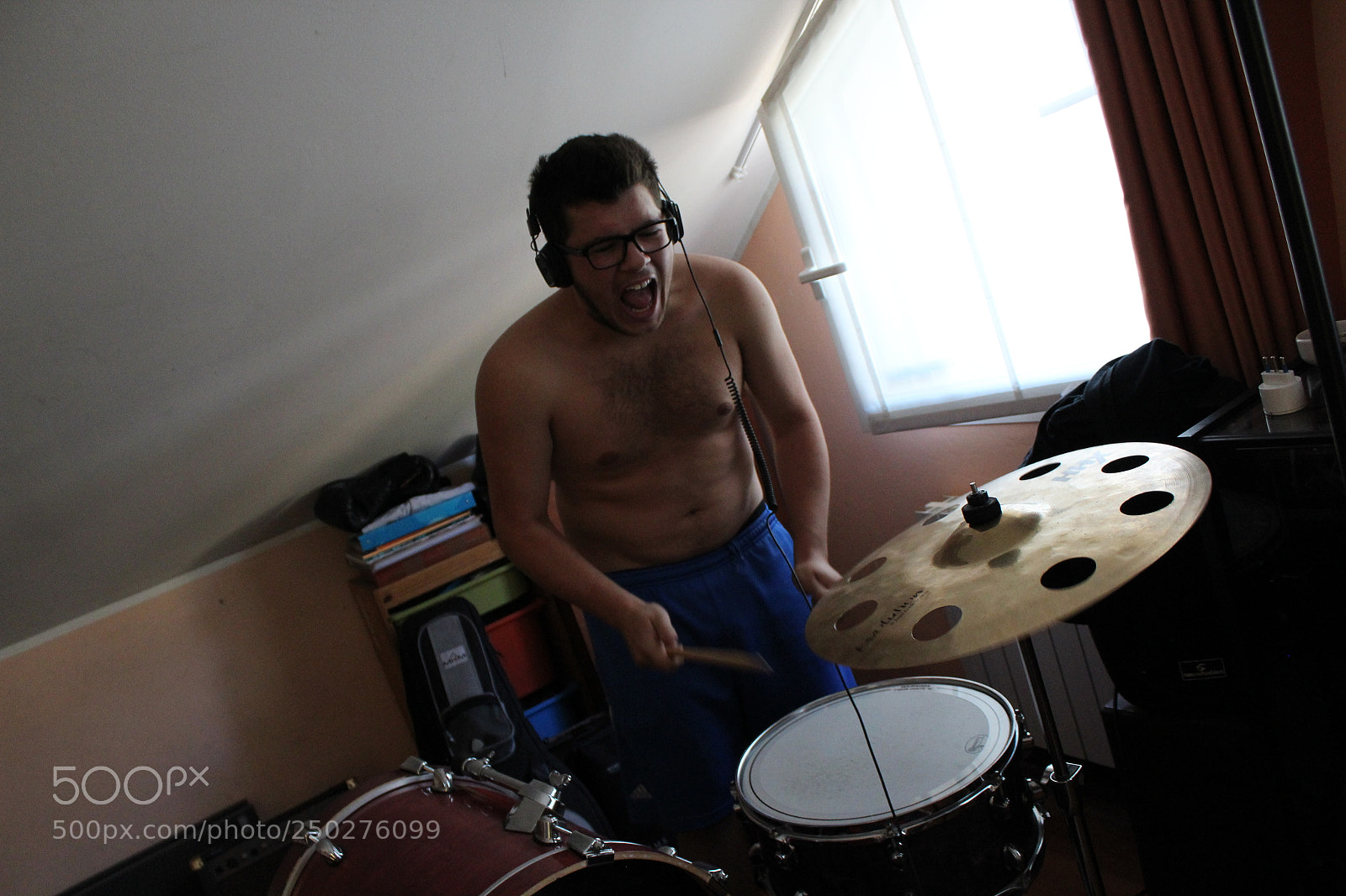 Canon EOS 1300D (EOS Rebel T6 / EOS Kiss X80) sample photo. Caf the drummer is photography