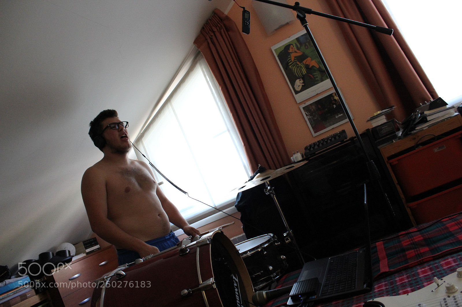 Canon EOS 1300D (EOS Rebel T6 / EOS Kiss X80) sample photo. Caf the drummer is photography