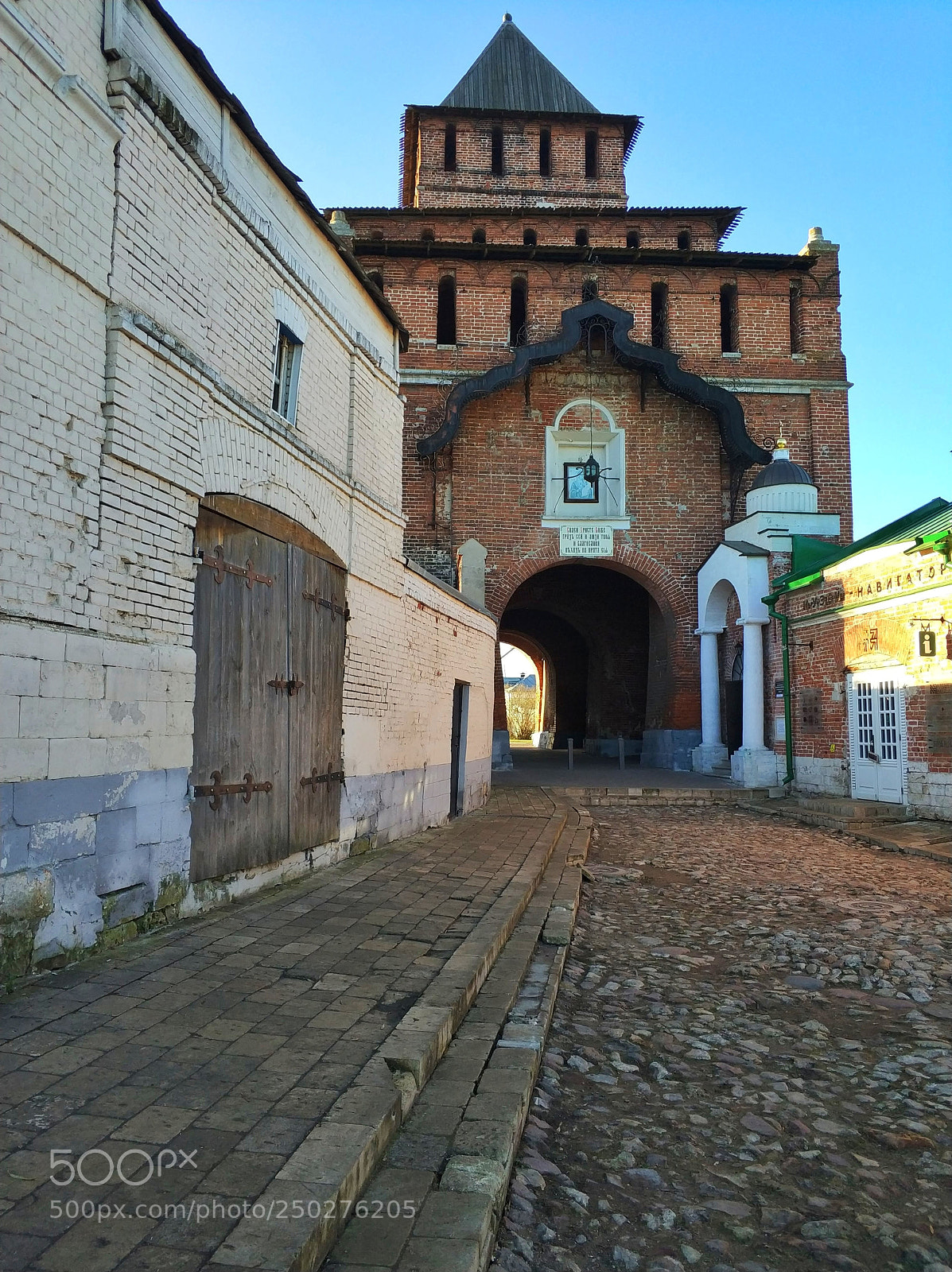 Xiaomi MI6 sample photo. Коломна, Пятницкие ворота photography