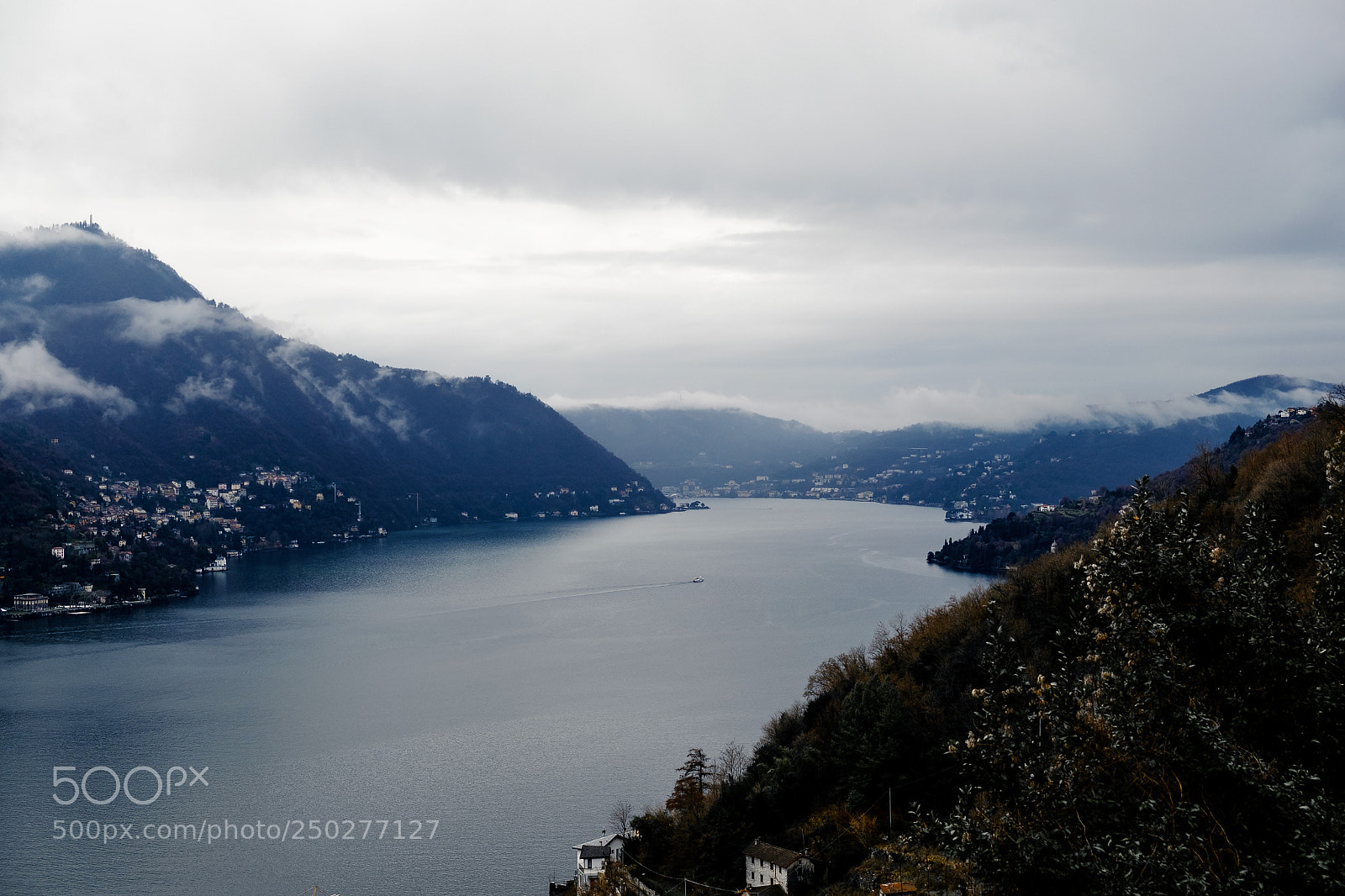 Fujifilm X-T20 sample photo. Lake como in late photography