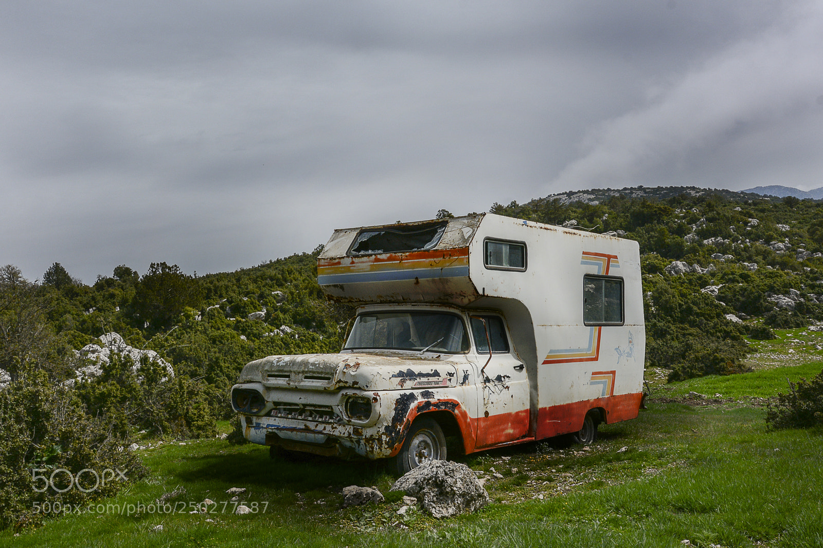 Nikon D7100 sample photo. Old trailer photography