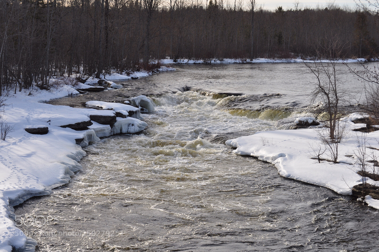 Nikon D5000 sample photo. Cool running photography