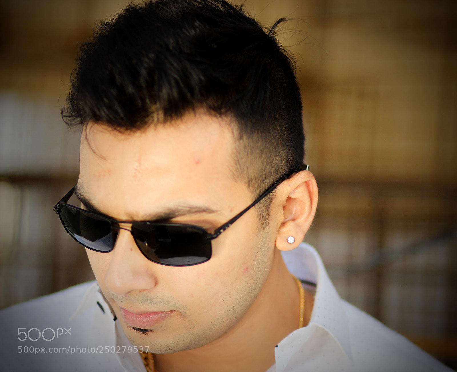 Canon EOS 600D (Rebel EOS T3i / EOS Kiss X5) sample photo. Model photography
