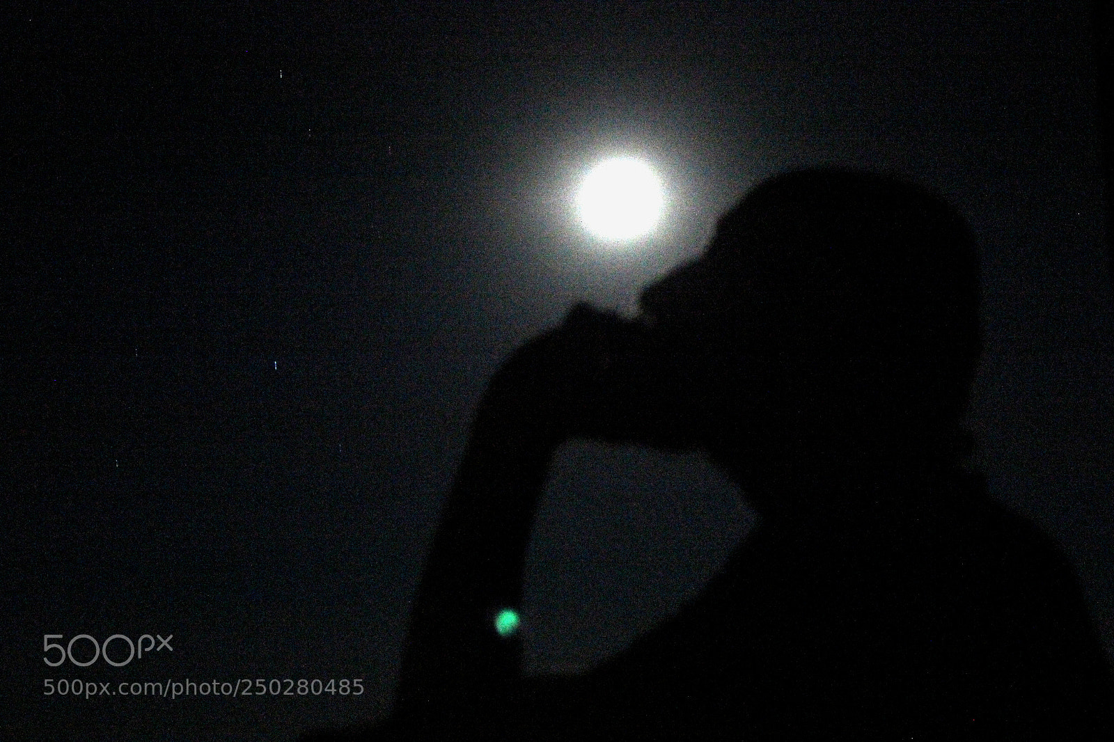 Canon EOS 550D (EOS Rebel T2i / EOS Kiss X4) sample photo. My moon photography