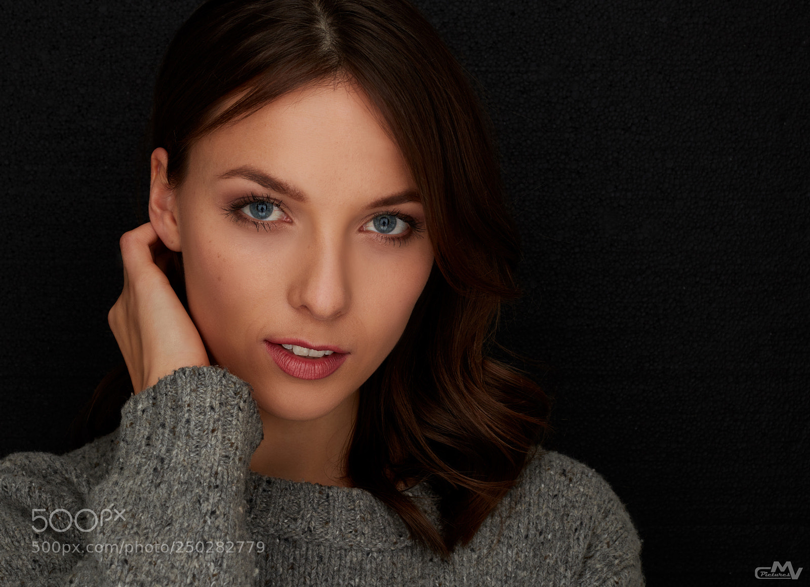 Canon EOS 5DS sample photo. Portrait woman photography