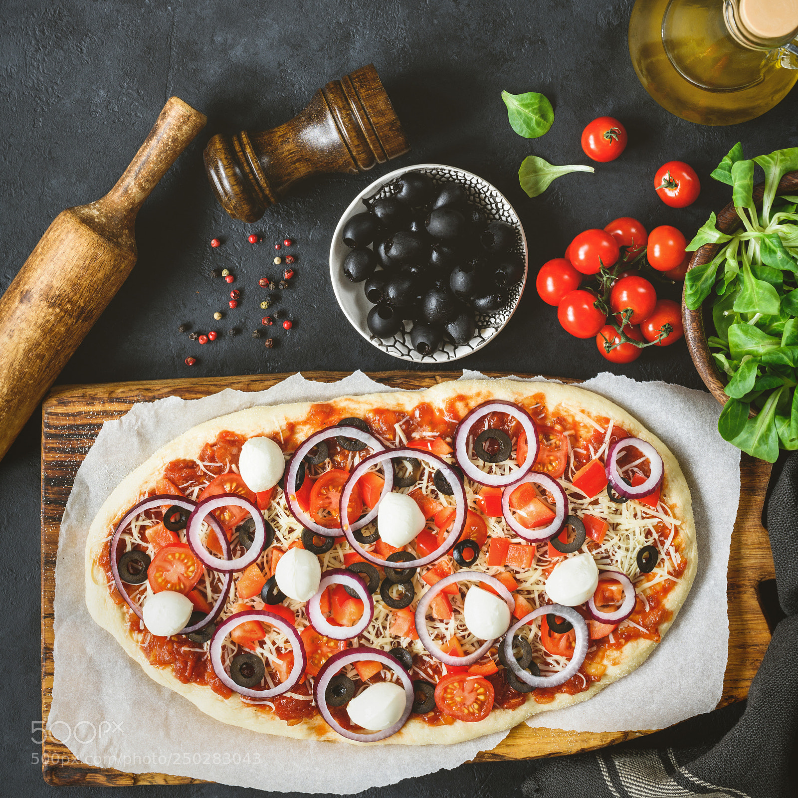 Nikon D810 sample photo. Pizza with tomatoes, mozzarella photography