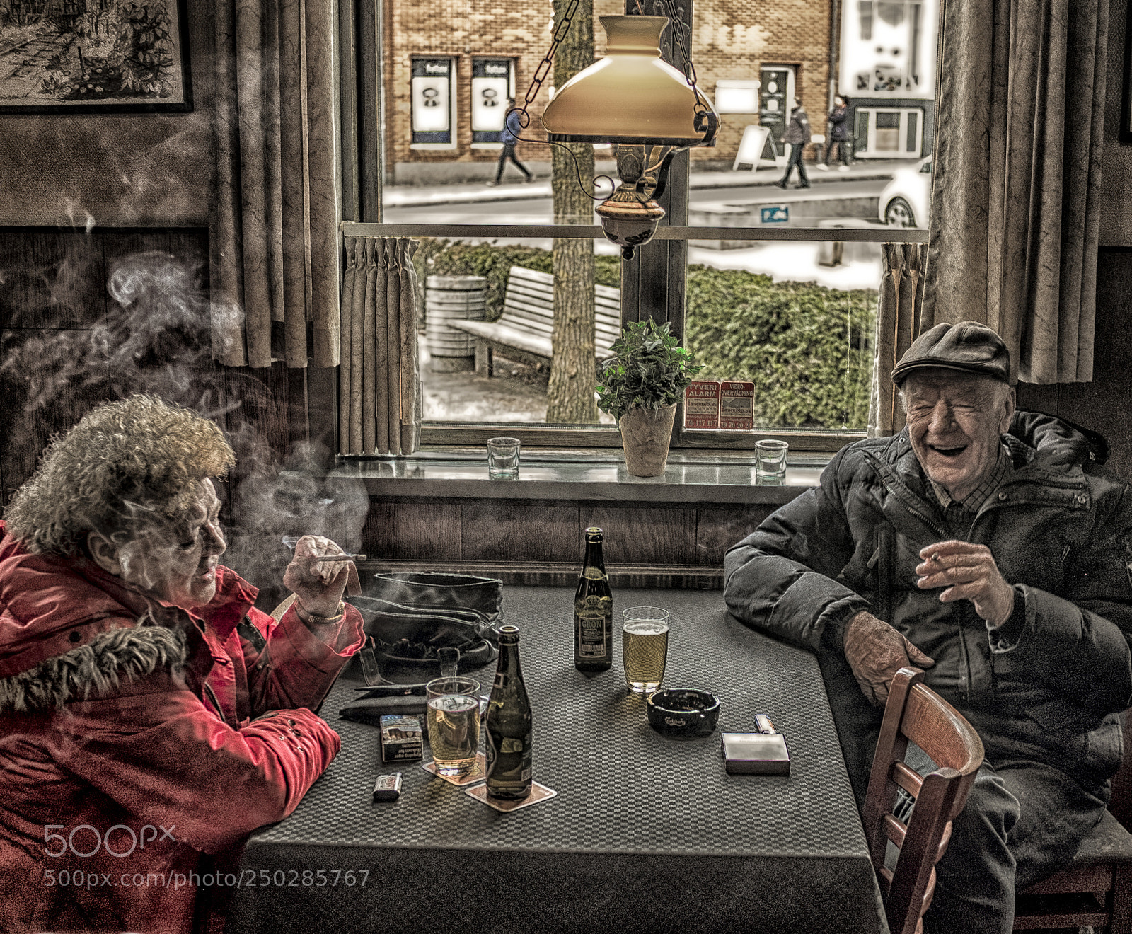 Fujifilm X100S sample photo. Happy smokers in the photography
