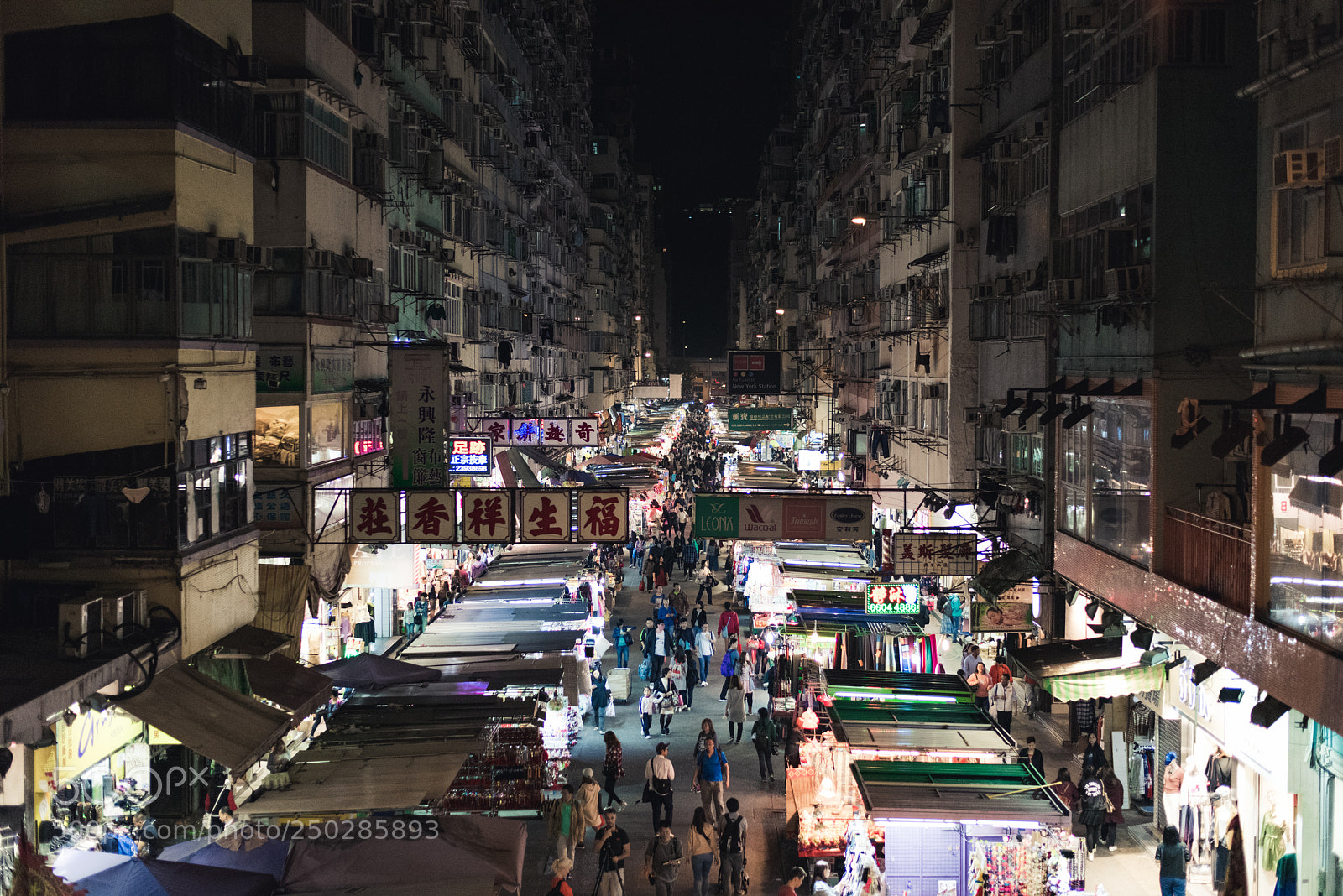 Nikon D810 sample photo. Night city market photography